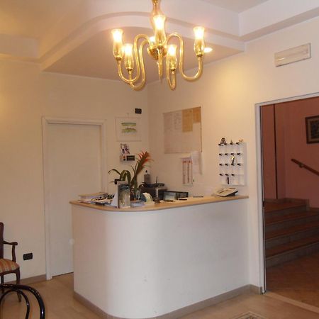 Hotel Ferrara San Benedetto del Tronto Exteriör bild